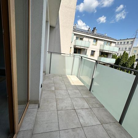 Aleksandra 2 - Concrete 凯尔采 外观 照片